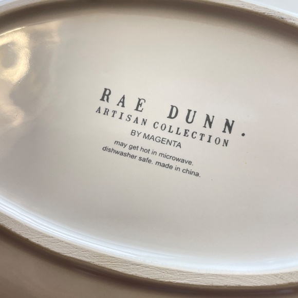 Rae Dunn Snack Plates Heart Crown Valentines - Picture 4 of 6